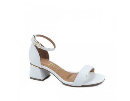 vizzano-white-sandal-with-loyraki-6428-104